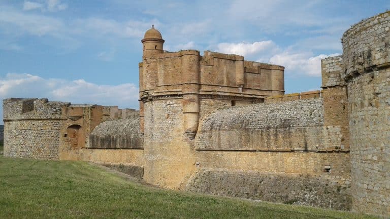Camping Le Fun : Chateau De Salses