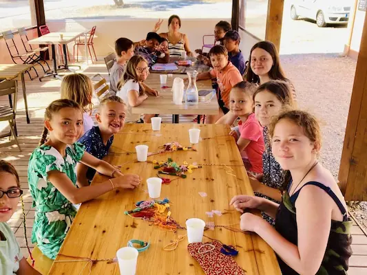 Unterhaltung für Kinder auf dem Campingplatz Le Fun in Aude