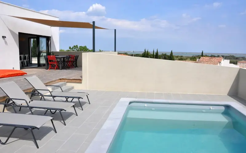 Villa Casa Palma with private pool and view of the Etang de la Palme