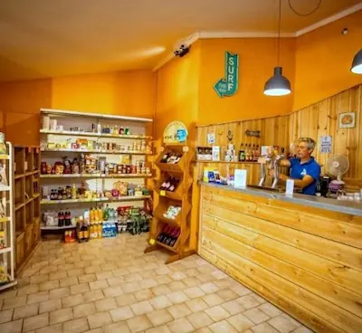 Bar du camping à Leucate 4 étoiles
