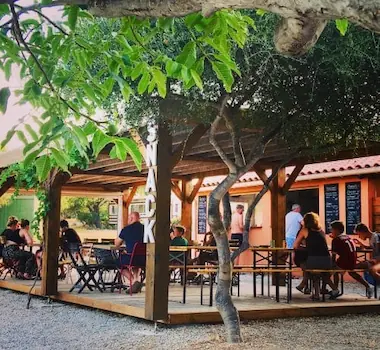 Terrasse du snack du camping